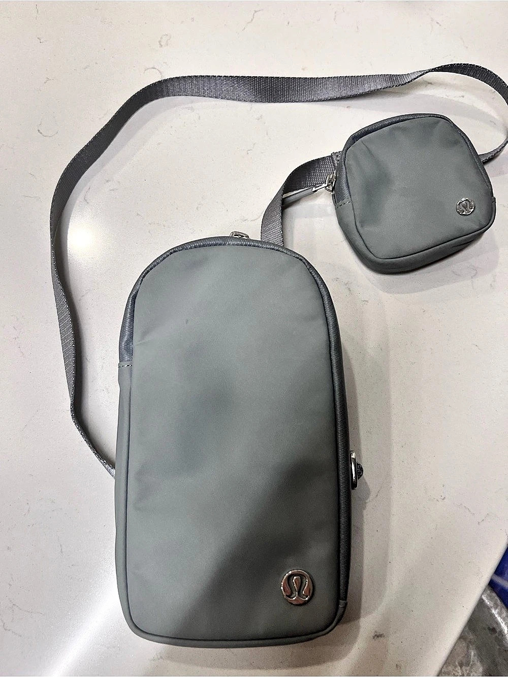 lululemon Modular Phone Crossbody Bag in Gray
